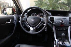 东风本田 2.4L 自动 方向盘整体