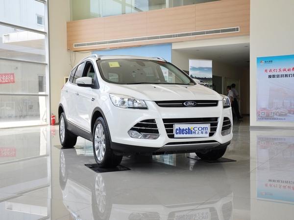 长安福特 2.0T 自动 车辆右侧45度角