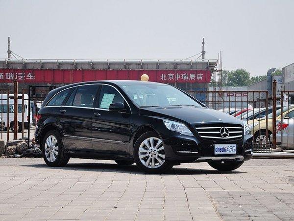 奔驰(进口) R400 车辆右侧45度角