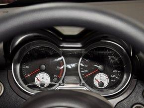 莲花汽车 三厢 1.5L 自动