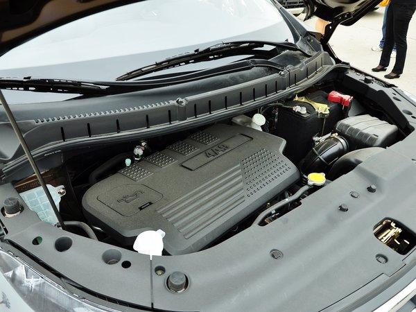 东风风行 1.6L 手动 发动机主体特写