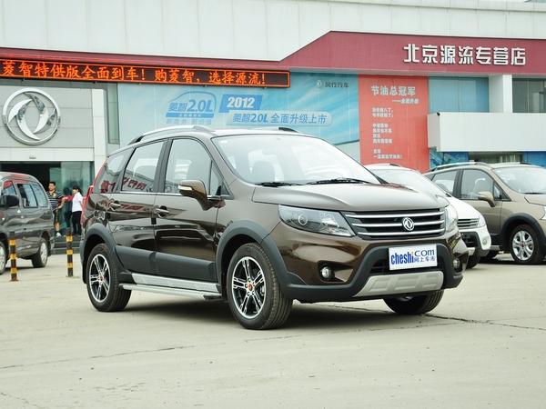 东风风行 1.6L 手动 车辆右侧45度角