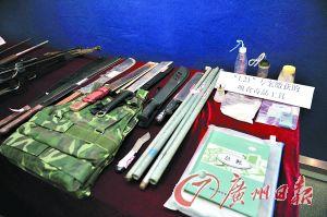 广州一村长强抢市政工程 有12支枪近百马仔