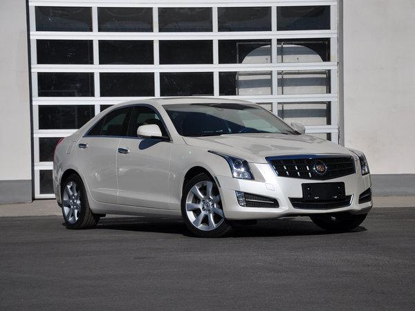 凯迪拉克(进口) 28T 车辆右侧45度角