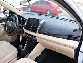 一汽丰田 1.3L 手动 中控台右侧