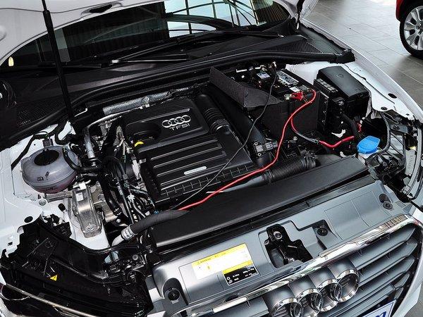 一汽奥迪 Sportback 35TFSI 发动机主体特写