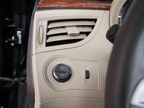 别克 2.4L 方向盘左后仪表台