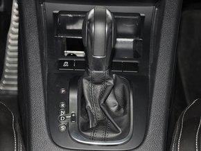 大众(进口) 2.0TSI 挂档把手特写