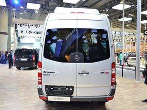 福建奔驰 2.1T 手动