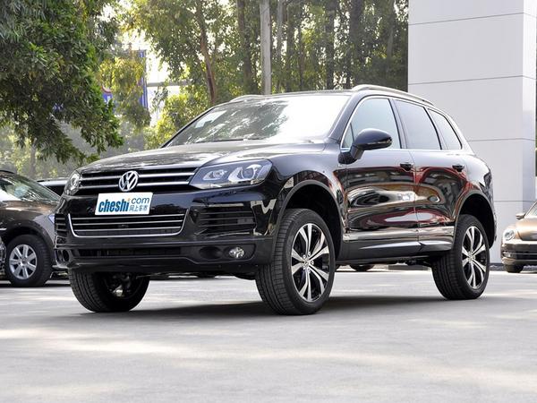 大众(进口) V6 3.0TSI 自动 车辆左前45度视角