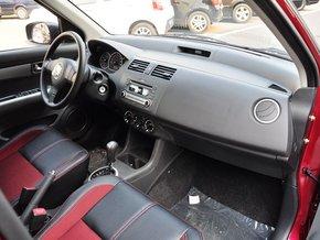 长安铃木 1.5L 自动 中控台右侧