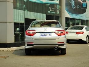 广汽本田 1.8L 自动 车辆正后方尾部视角