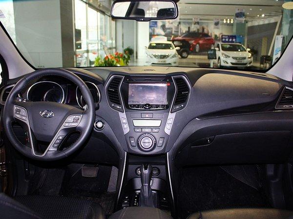 北京现代 2.0T 自动 中控台整体