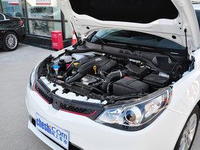 MG 1.5T 自动 发动机主体特写