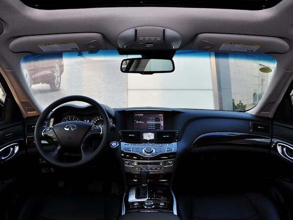 英菲尼迪 2.5L 自动 中控台整体