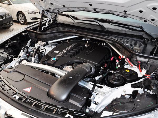 宝马(进口) xDrive35i 3.0T 自动 发动机主体特写