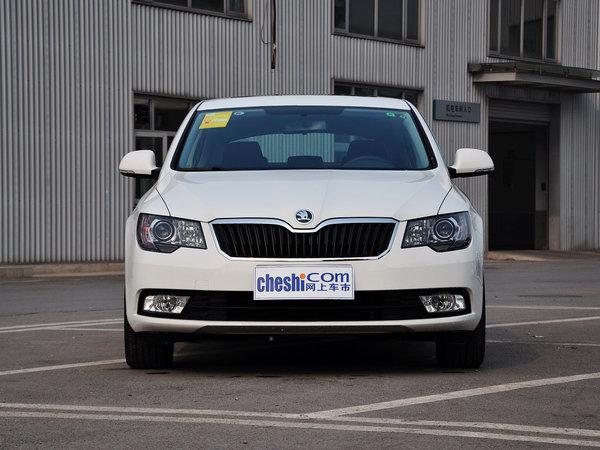 斯柯达 1.4T 手动 车头正面视角