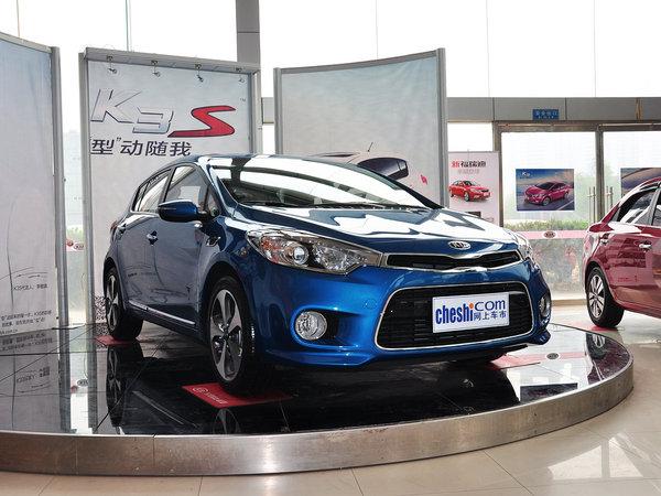 东风悦达起亚 1.6L AT 车辆右侧45度角