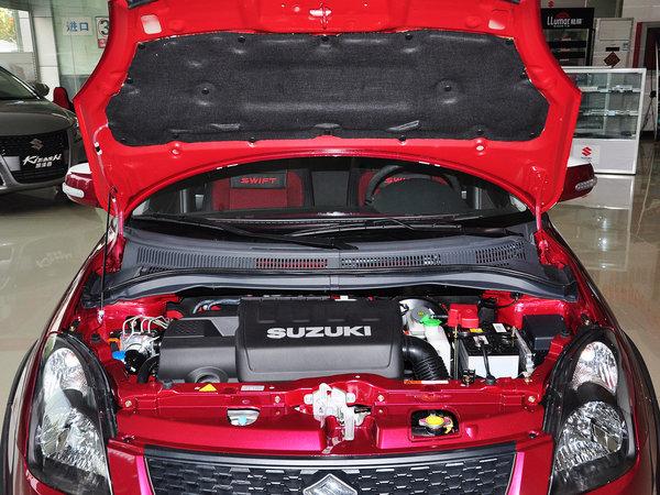 长安铃木 1.5L 手动 发动机局部特写