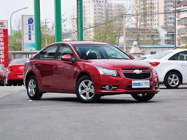 雪佛兰 1.6L AT 车辆右侧45度角