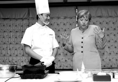 Ĭ�˶��ڳɶ��򴨲˴��ѧ������������<a target='_blank' href='http://www.chinanews.com/'>������</a>��