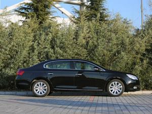 荣威950 购豪华行政版车型享4万元优惠