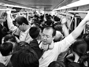 北京6年内拟再投4000亿建地铁 建议实施计程票制