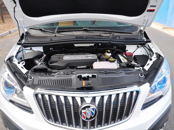 别克 1.4t 自动 发动机局部特写