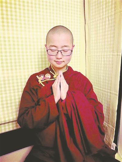 80后美女大学生出家称有助于学习佛法图