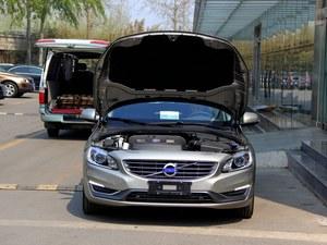 沃尔沃V60郑州购车降1万元 送万元礼包
