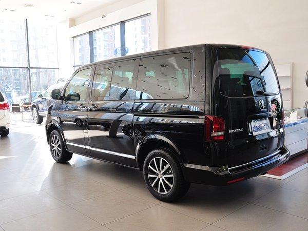 大众(进口) 2.0TSI 车辆左后45度视角