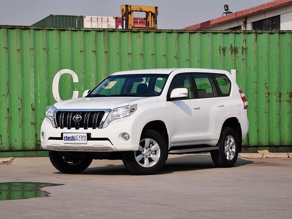一汽丰田 4.0L 车辆左前45度视角
