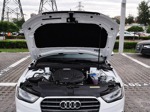 一汽奥迪 35 TFSI 自动 发动机局部特写