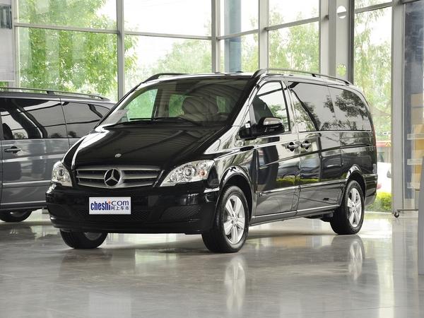 福建奔驰 3.0L 自动 车辆左前45度视角