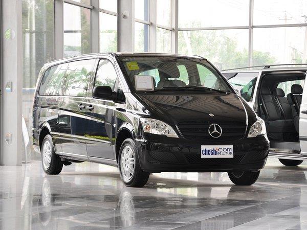 福建奔驰 3.0L 自动 车辆右侧45度角