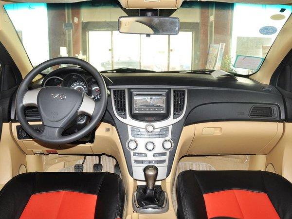 奇瑞汽车 1.6L 手动 中控台整体