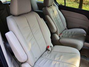 一汽马自达 2.5 自动 车顶前部