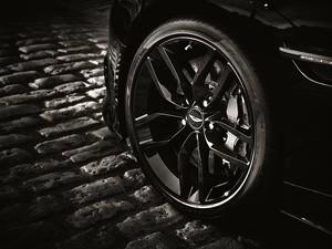 ��˹�١����� Vanquish 2015�� 6.0L Coupe ̼��ά�ر��