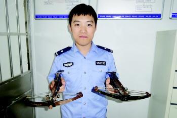 偷狗贼网购弓弩,麻醉针 偷60多只狗被抓