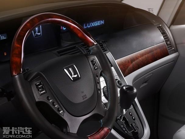 2015�����ǽݴ�7 MPV���� 19.8-27.8��