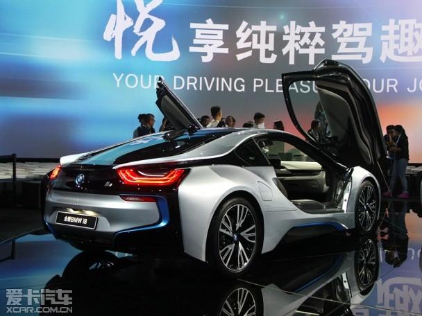 ����i3����;����i8����