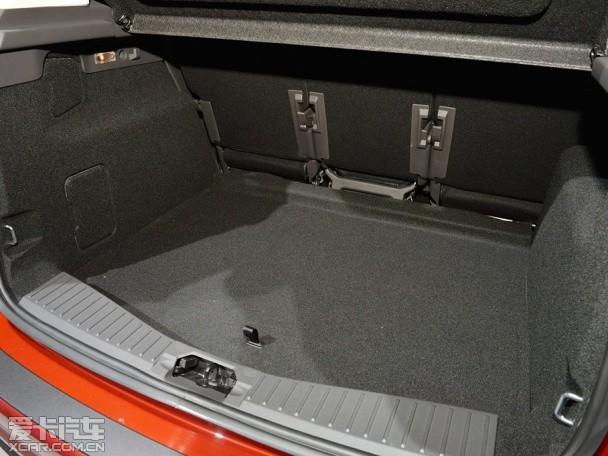 �����¿�C-MAX���賵չ���� �����