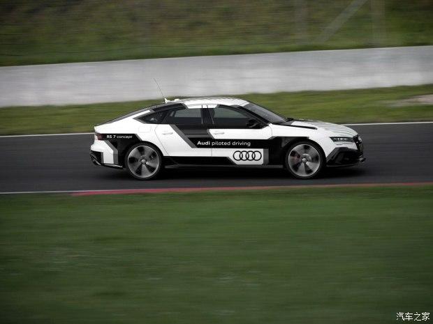 �µ�RS �µ�RS 7 2015�� Sportback Piloted Driving Concept