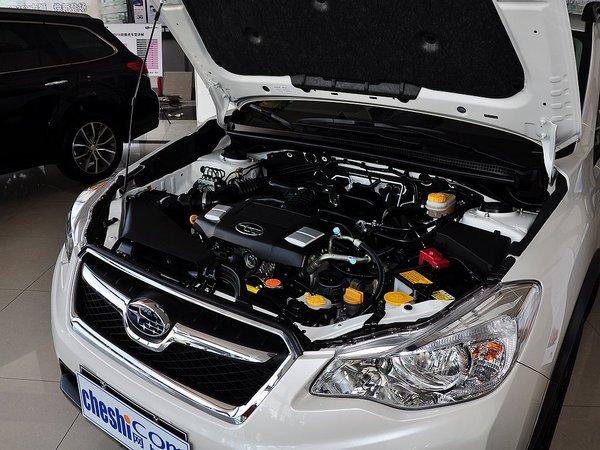斯巴鲁 2.0l cvt 发动机主体特写
