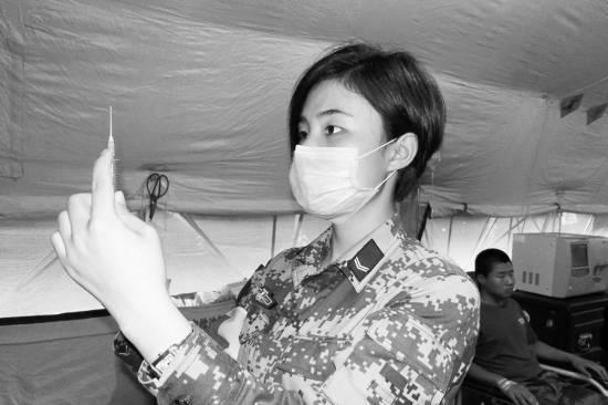 军区某机步旅不胫而走,刚被旅队表彰为"十佳感动人物"的医院女兵王璐