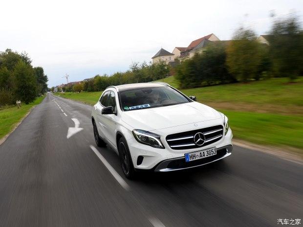 奔驰(进口) 奔驰GLA级(进口) 2015款 GLA 250 4MATIC