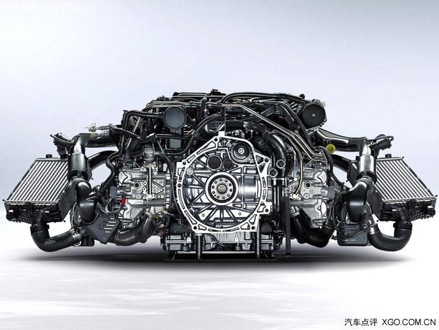 德系技术杰作 试驾保时捷911 Turbo S