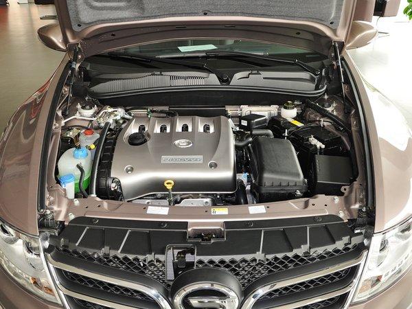 广汽传祺 2.0l 自动 发动机局部特写