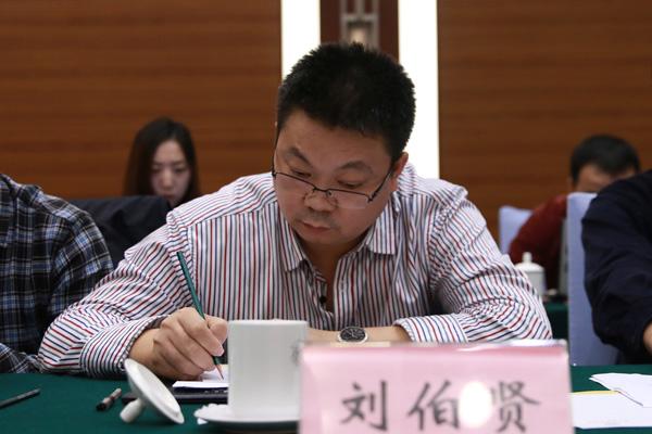 刘伯贤做好精神厨房饭菜保障精神厨房安全