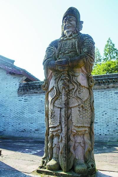 南宋宰相史浩力排众议为岳飞平反依官礼改葬图